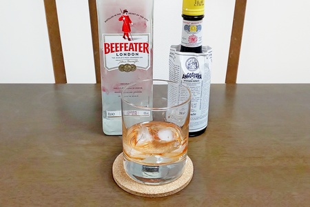 ジン・アンド・ビターズ1